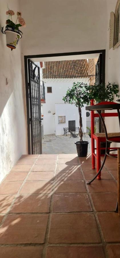 Cheerful One Bedroom Townhouse With Patio Árchez 外观 照片