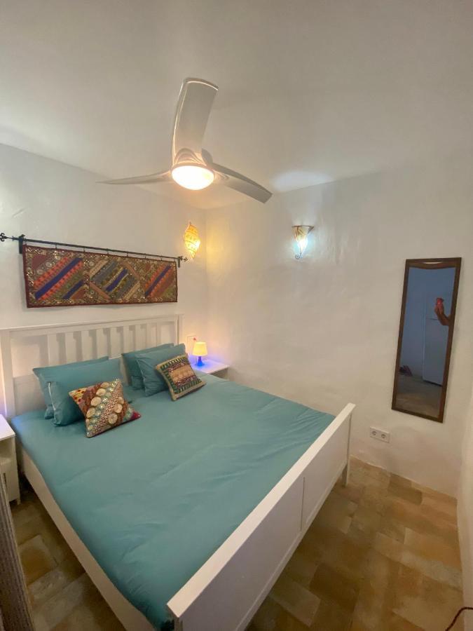 Cheerful One Bedroom Townhouse With Patio Árchez 外观 照片